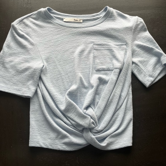 Wilfred Tops - Aritizia Size Xtra-Small Women's Light Blue Knot Front Top Cropped Wilfred Free